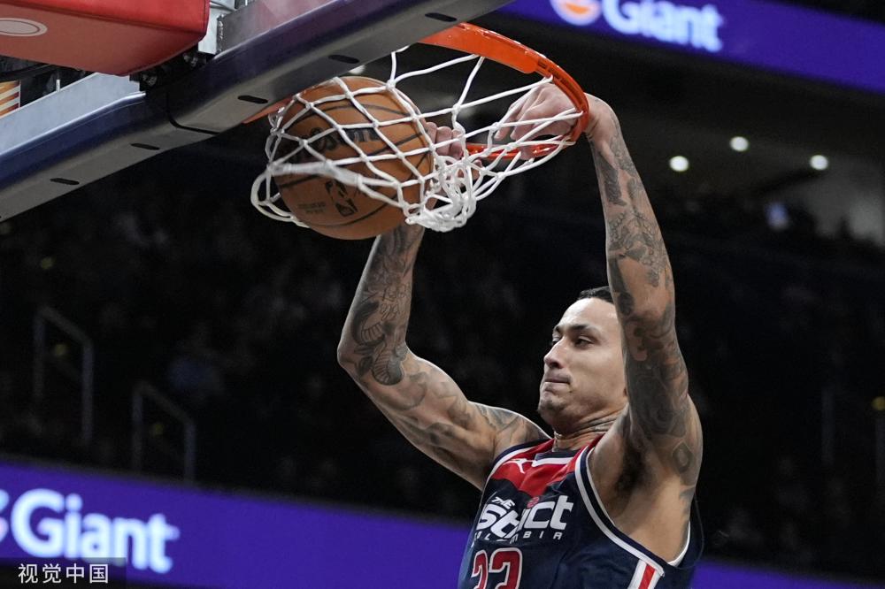 的年龄和潜 的年龄和潜