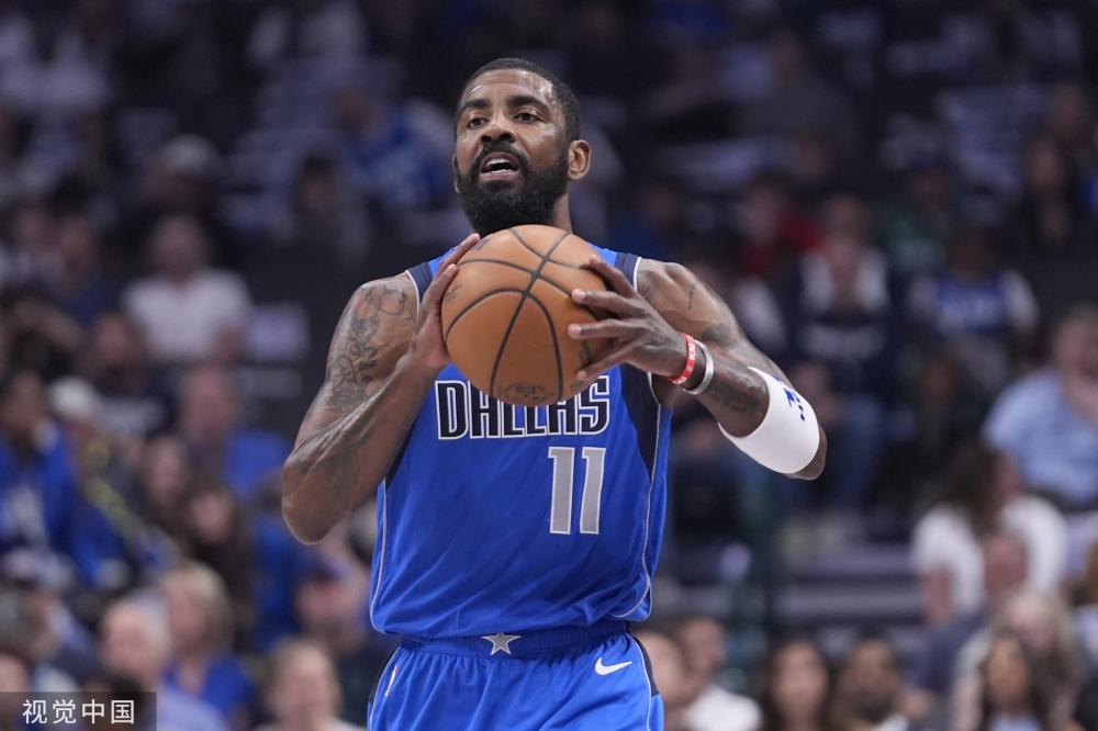 陷入了关于 陷入了关于