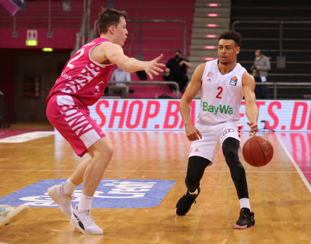 经连续十个 经连续十个