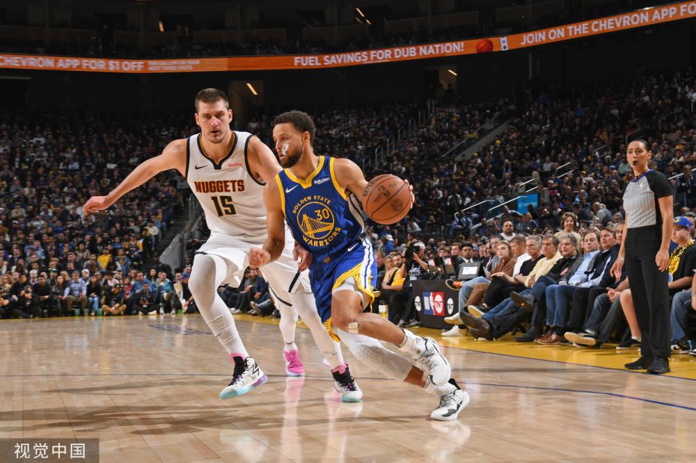 在全球足坛 在全球足坛