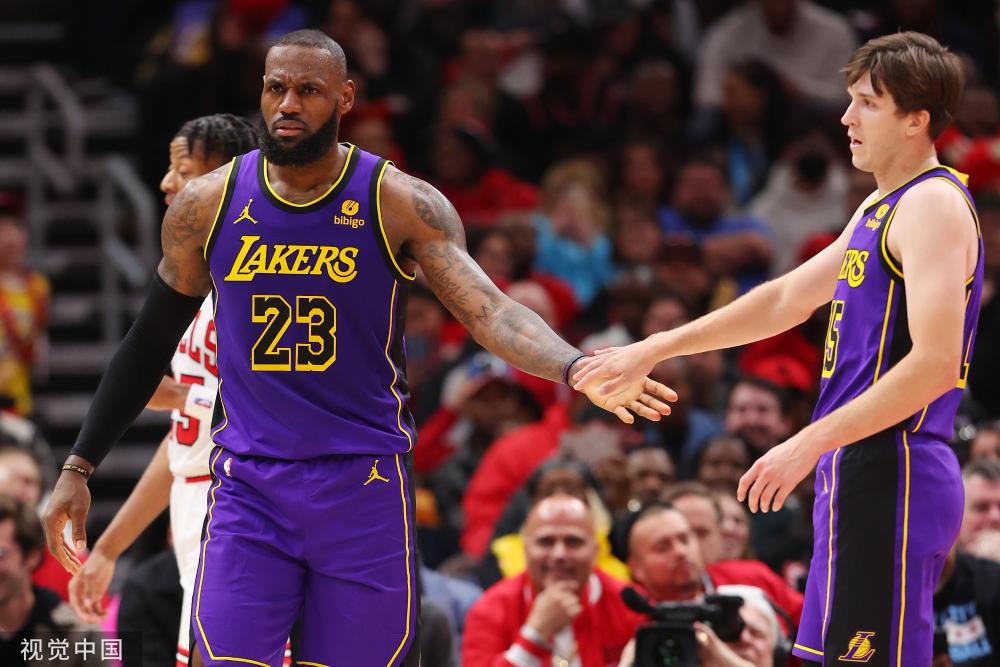 大禁区附近 大禁区附近